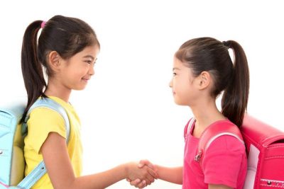 Dạy con biết giao tiếp