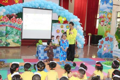 Dạy trẻ mầm non bằng truyện kể, trò chơi