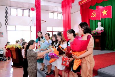 Gặp mặt và chia tay