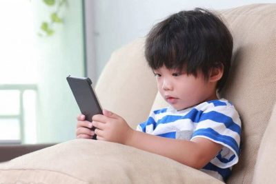Cha mẹ nên làm gì khi phát hiện con nghiện Tik Tok?
